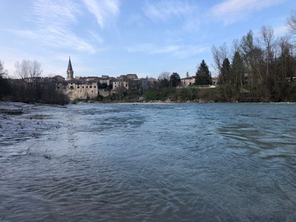 Appartement spacieux proche de la rivière