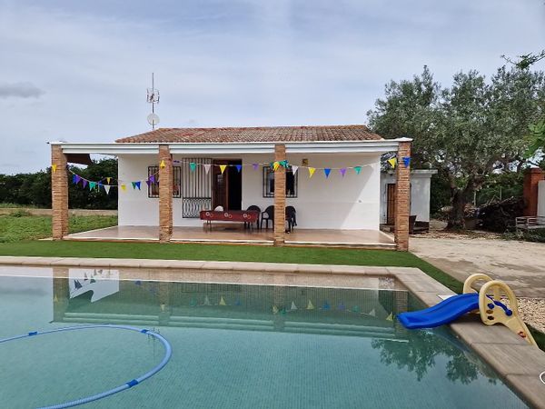 La maison de Eugeni, Bego i Albert