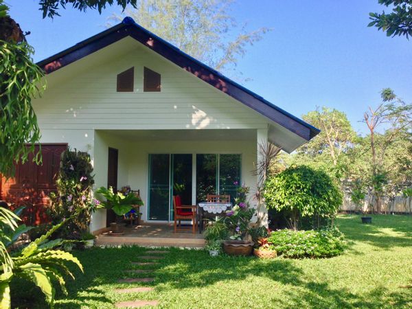 Le cottage de Nes, face à l'océan (avec piscine et Jacuzzi) - Golf à 2 km