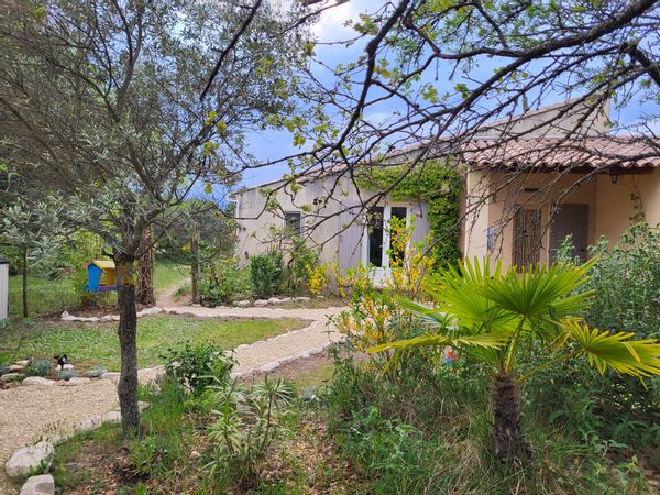 Maison avec jardin au coeur de la Provence