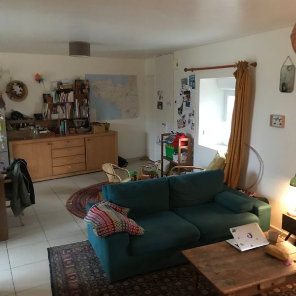 Maison en plein bourg, cosy et agréable!