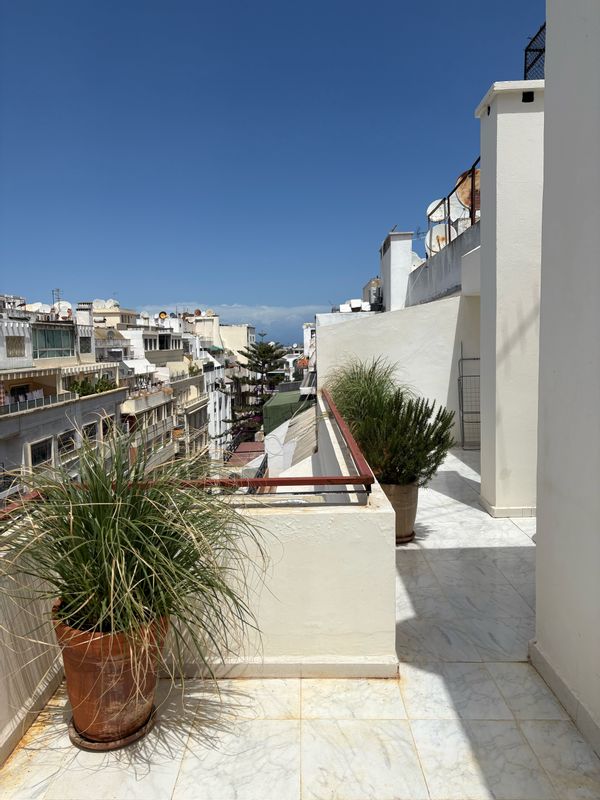 GRAND DUPLEX ENSOLEILLÉ AU CŒUR DE CASABLANCA - 6 nuits minimum