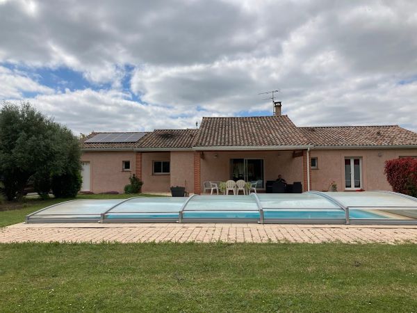 Maison moderne avec piscine, au calme, près de TOULOUSE