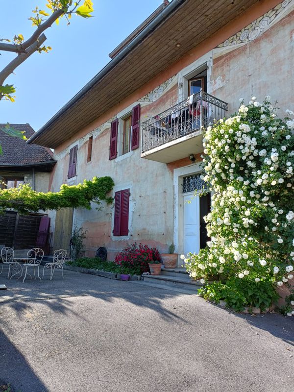 La maison des copains.