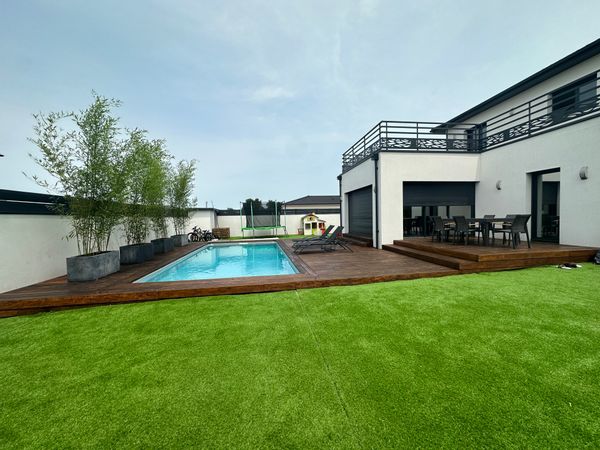 Maison spacieuse à Bordeaux, idéale pour famille nombreuse avec jardin et proximité des transport