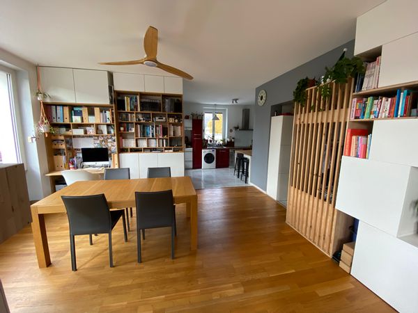 Entre Montagne et Ville! Triplex spacieux, lumineux & cosy!