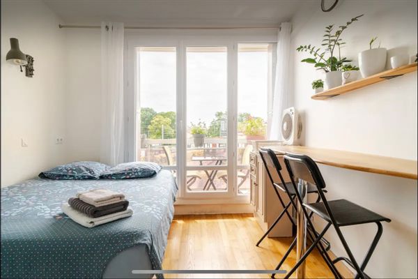 Charmant studio avec Balcon • 5min Versailles • 20min Paris Centre