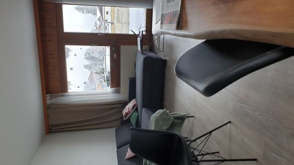 Petit nid douillet à la montagne