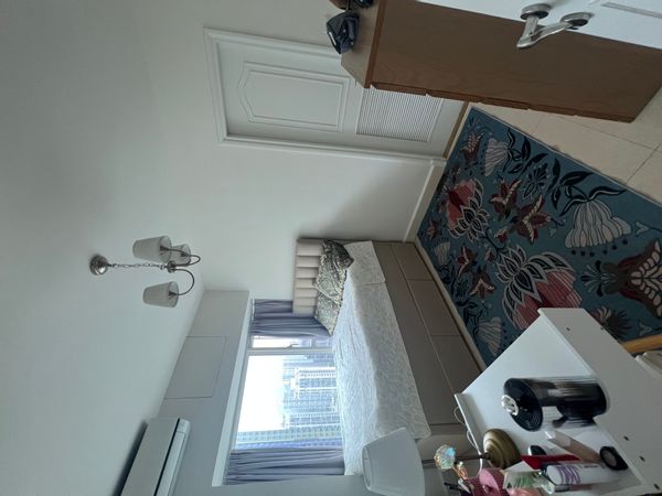 Elena's home