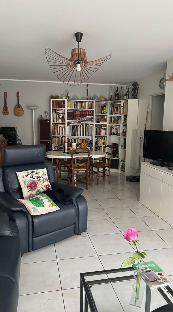 APPARTEMENT AGREABLE PRES DE PARIS