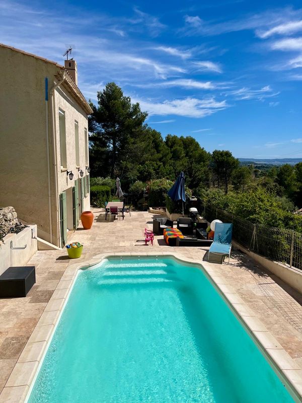 Bastide Provençale Familiale vue sur la Forêt !