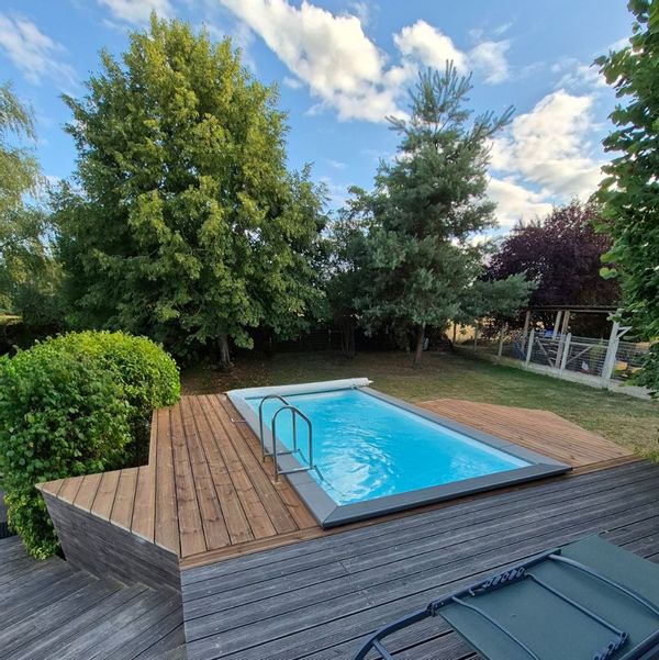 Grande maison au calme avec piscine