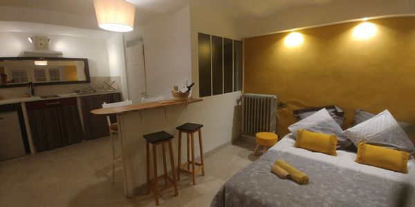 studio indépendant et calme avec terrasse privée