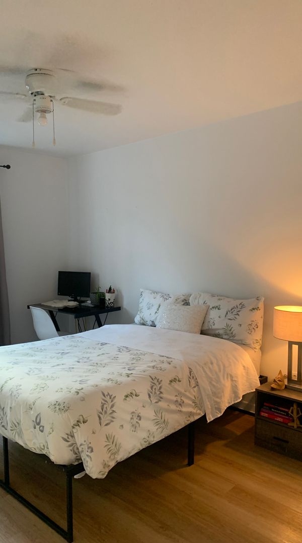 Chambre spacieuse à 30 min de Montréal et des Laurentides