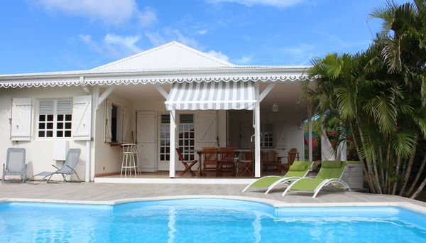 Jolie villa créole avec piscine dans le sud de la Martinique
