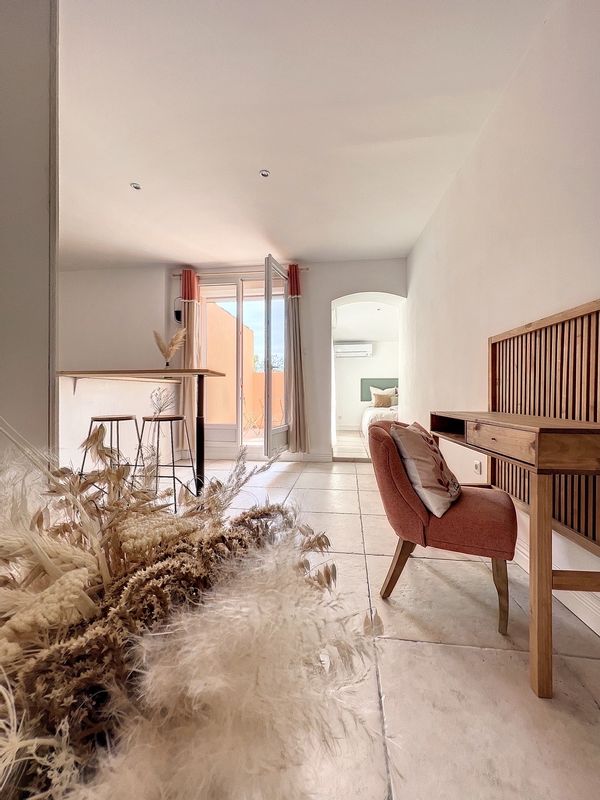 Appartement au cœur des centres d'intérêt en Provence ! Période estivale 5 nuits minimum merci :)