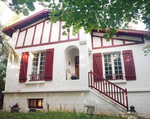 Maison traditionnelle vintage au cœur du Pays Basque