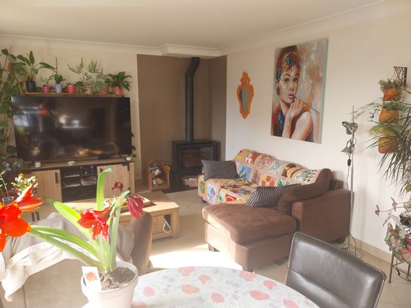 La maison de Matthias, entre ville et campagne, dans l'agglomération rennaise.