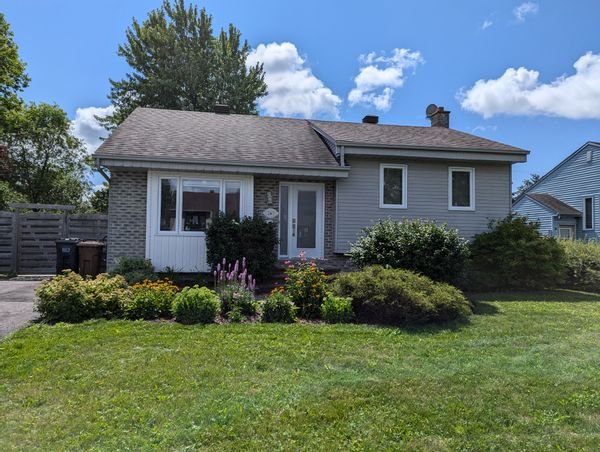 Bungalow familial 3 chambres près de Montréal