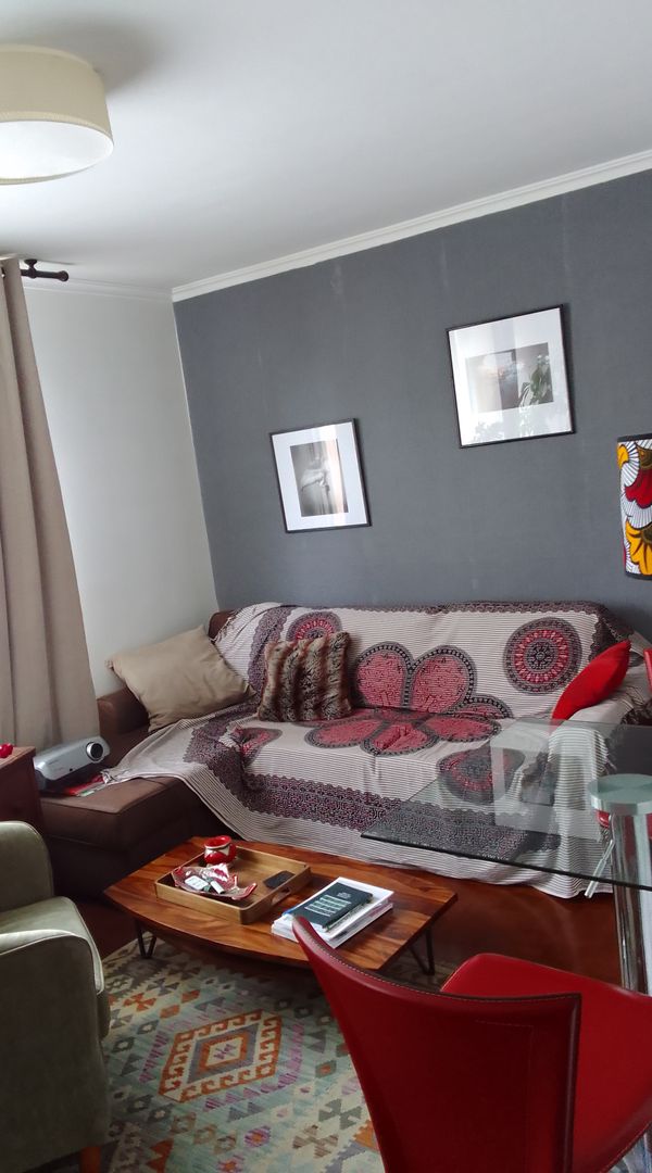 L'appartement de Virginie est un appartement cosy, agréable, calme et ensoleillé avec un séjourt ouvert et un canapé hyperconfortable à 10 mn du stade de France et 15 mn du Centre de Paris.
