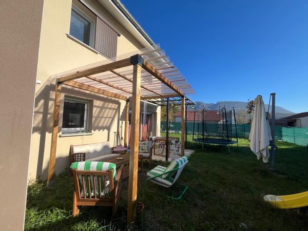 Maison au pied du Vercors massif