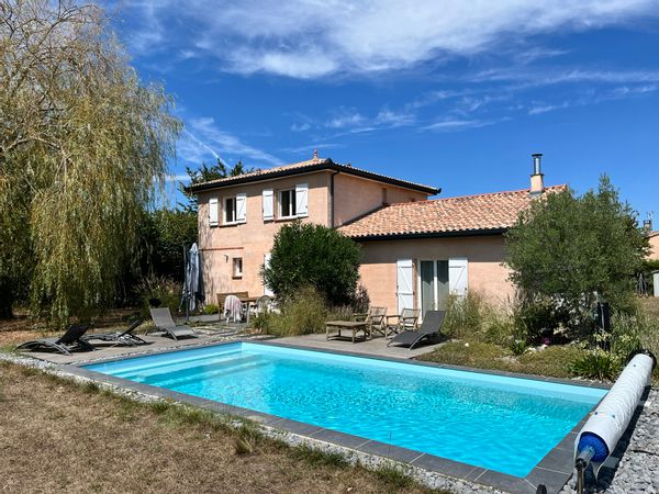 Maison au calme avec piscine privée – proche Toulouse