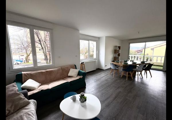 Maison spacieuse pour 8 personnes, garage, hyper centre, proche Zénith Auvergne