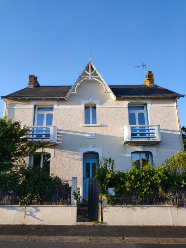Belle maison de bord de mer avec grand jardin, aux sables d'Olonne.
