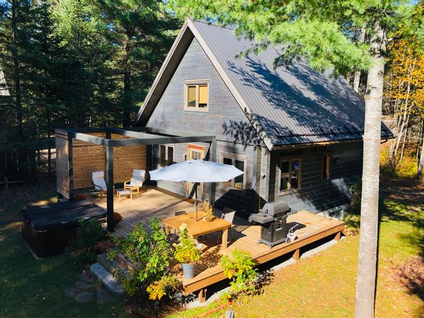 Refuge cozy au bord de la rivière