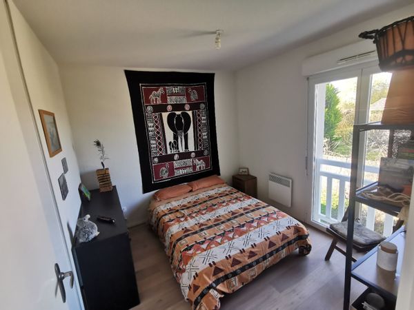 Chambre privée chez Canelle & Fab. 5min de l'aéroport Bordeaux