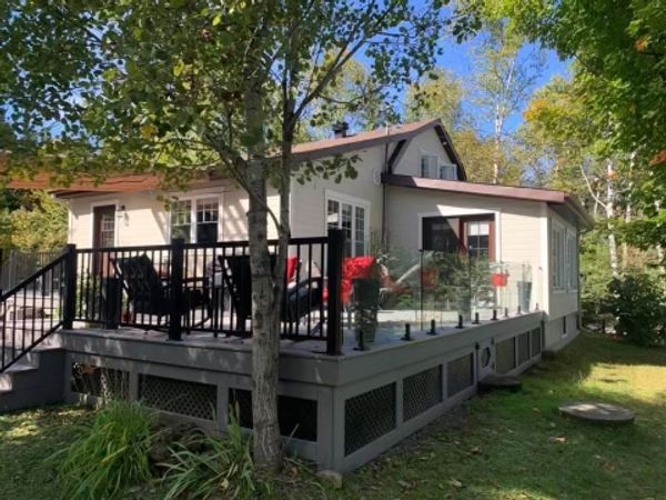 La chalet de Sebastien et Natalie, accès au lac
