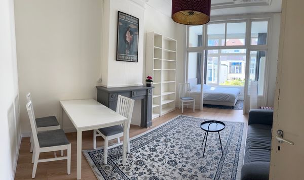Bright and cozy nest in The Hague, perfect for one person or a couple