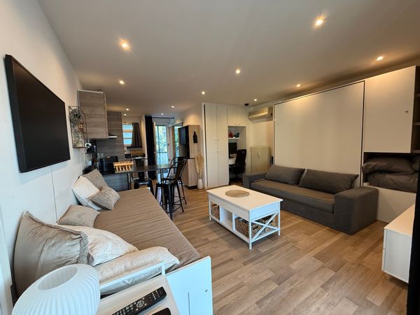 Studio suréquipé à proximité de tout (mer, gare, aéroport, cap3000)