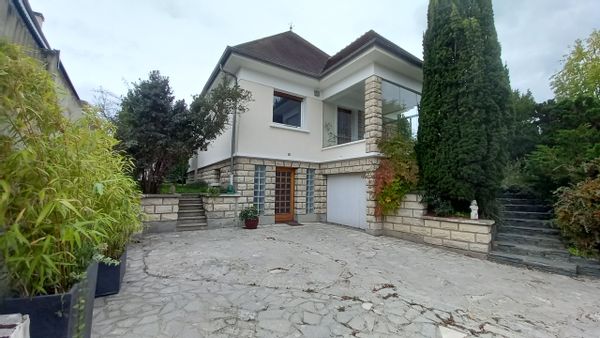 Maison dans quartier résidentiel à Marly-le-Roi