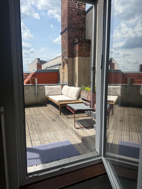 Super cozy rooftop appartment