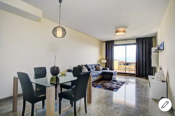 Appartement moderne et confortable avec vue mer