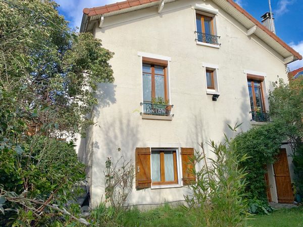 Maison calme avec appartement indépendant (pour 5 personnes) à proximité d'Orly et de Paris (20 min)