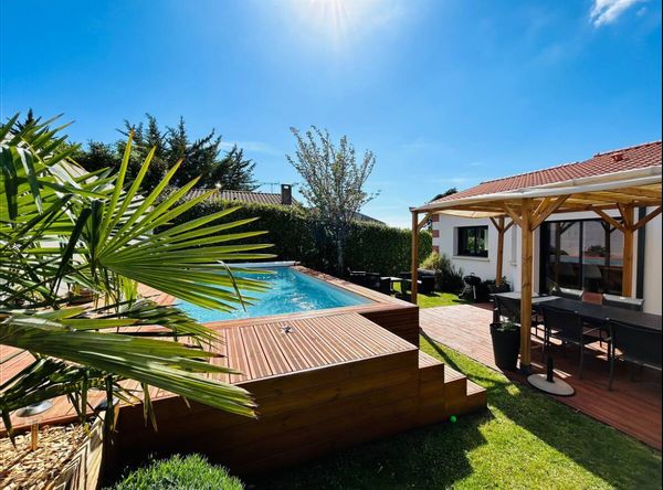 Notre maison avec piscine chauffée en bord de mer ☀️