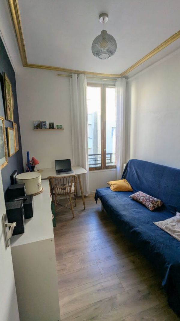 Chambre privée avec canapé-lit 2 places dans notre appartement avec jardin à Alfortville