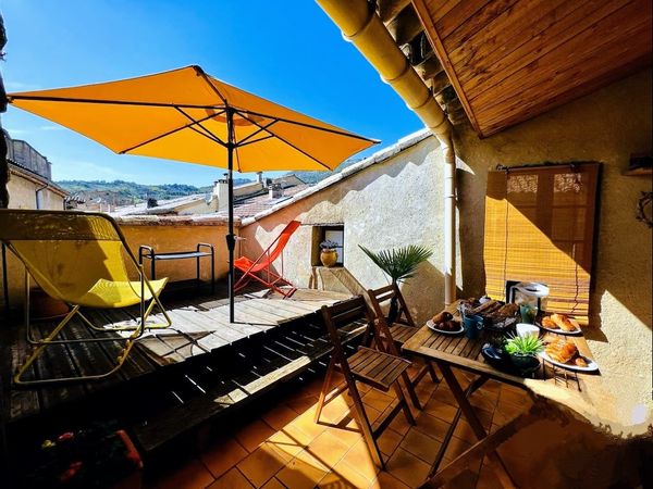 Drôme Provençale : maison de village avec terrasse sur le toit