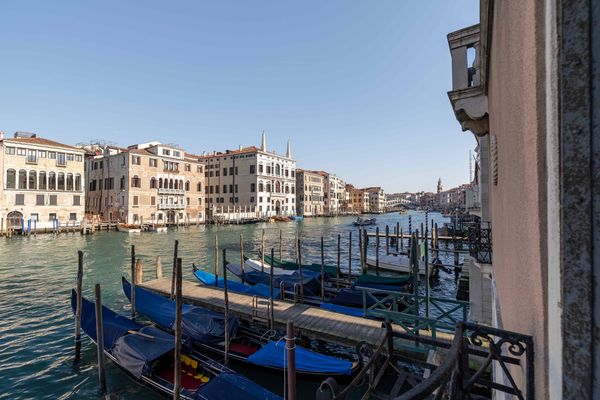 Palazzo Benzon-Rialto View