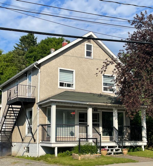 Chez Catherine; au coeur des grands espaces