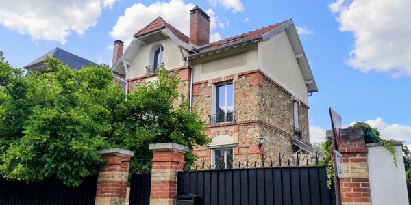 Belle maison centenaire pour visiter Paris et Versailles
