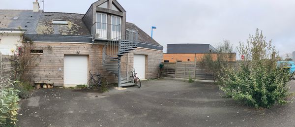 La maison de Valerie   Au cœur du village et à 500m des plages  appartement au 1 er étage avec cour