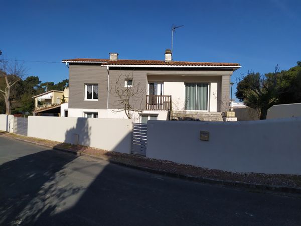 La maison de Daniel et Marie Pierre sur la côte Atlantique face à l île d Oléron
