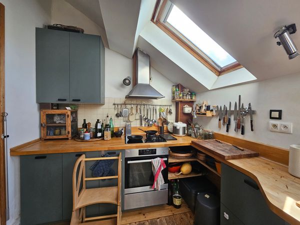 Duplex au 2e et 3e étage d'une maison.