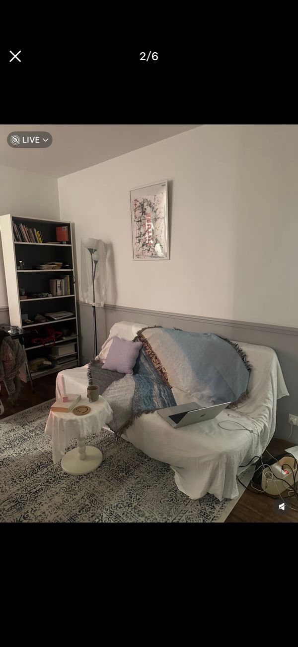 Artist’s One-Bedroom Apartment near the Eiffel Tower – Paris 7th