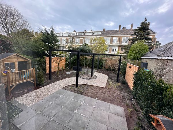 Belle maison familiale avec jardin.