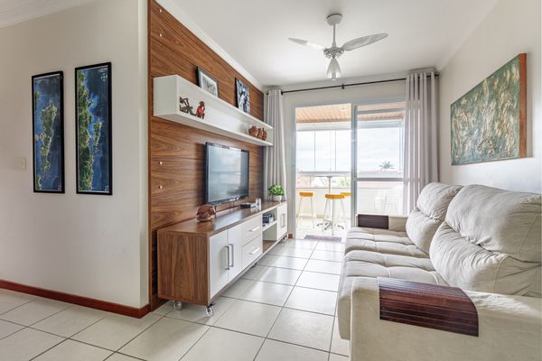 Appartement 3 chambres climatisé, pour 7 personnes, plage à 100m