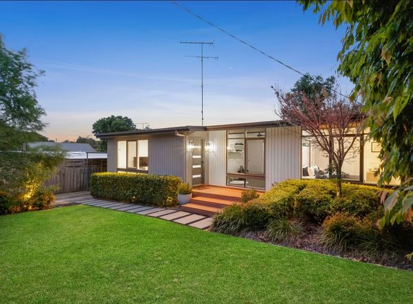 Olive Tree House @ Ocean Grove